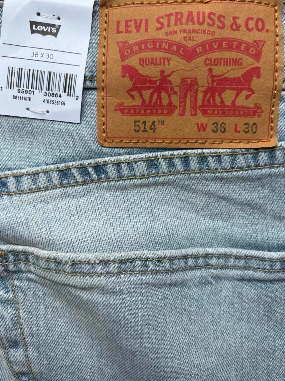 ✨Levi's 514 Straight Jeans✨